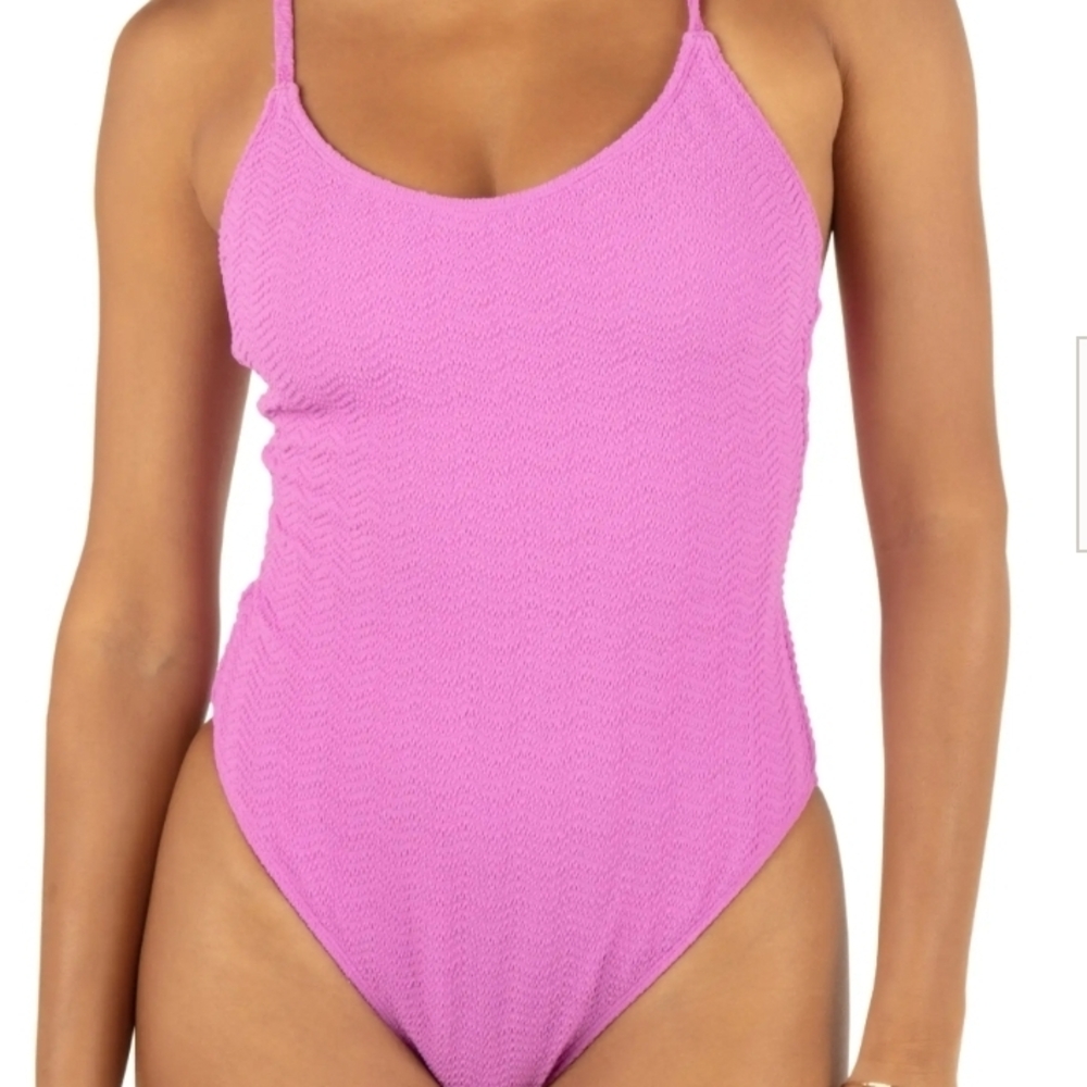 Hurley Pink Women's Wave Crunch Moderate One Piece Swimsuit